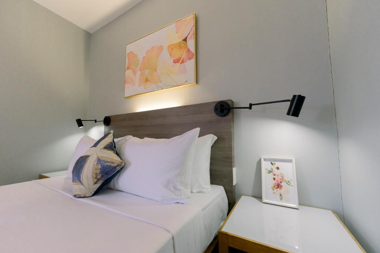 Madonna Hometel And Suites New Pandan Panabo Exteriör bild