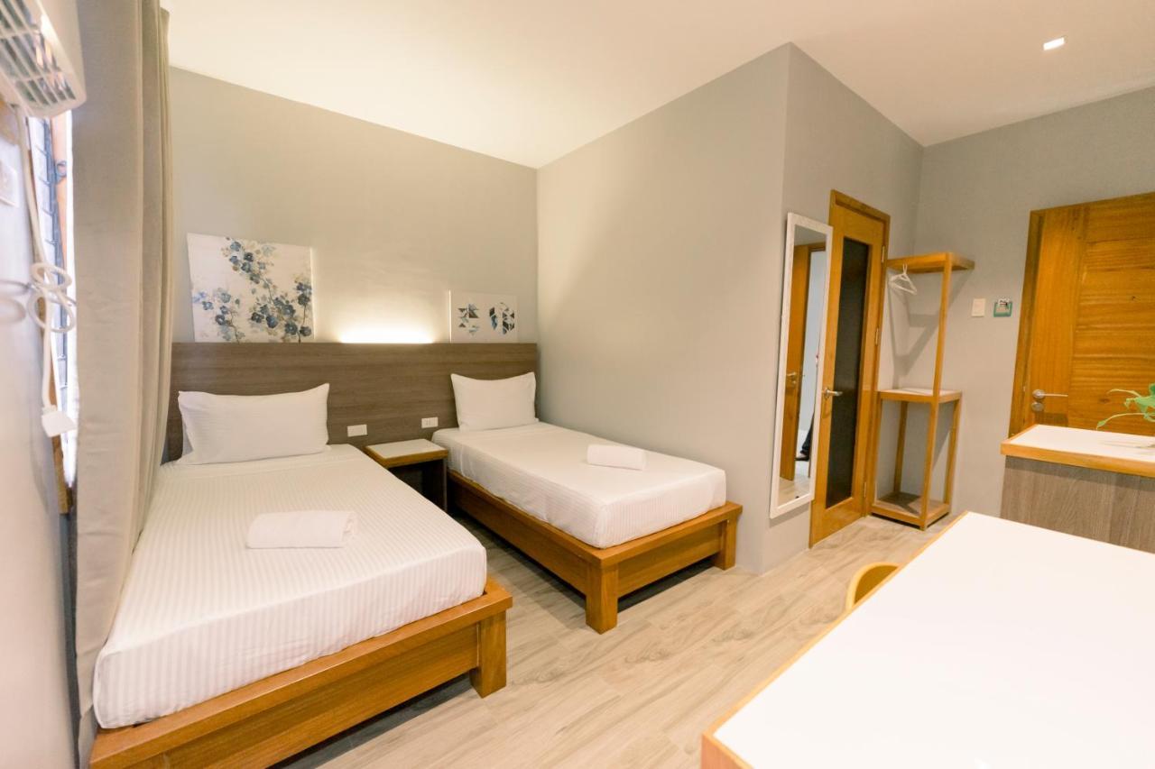 Madonna Hometel And Suites New Pandan Panabo Exteriör bild