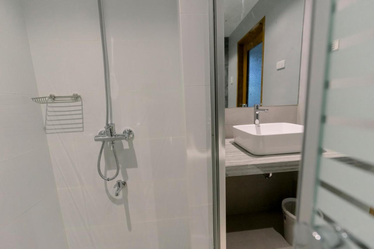 Madonna Hometel And Suites New Pandan Panabo Exteriör bild